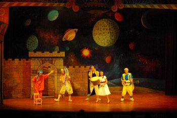 Family Musical, The Moon of a Princess